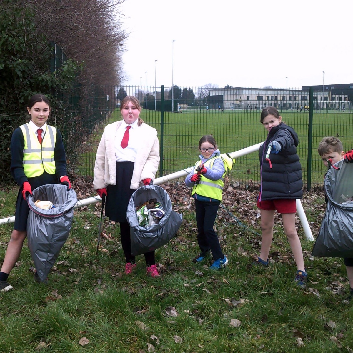 Cardinal Newman Catholic Primary School - Eco Council - Litter picking